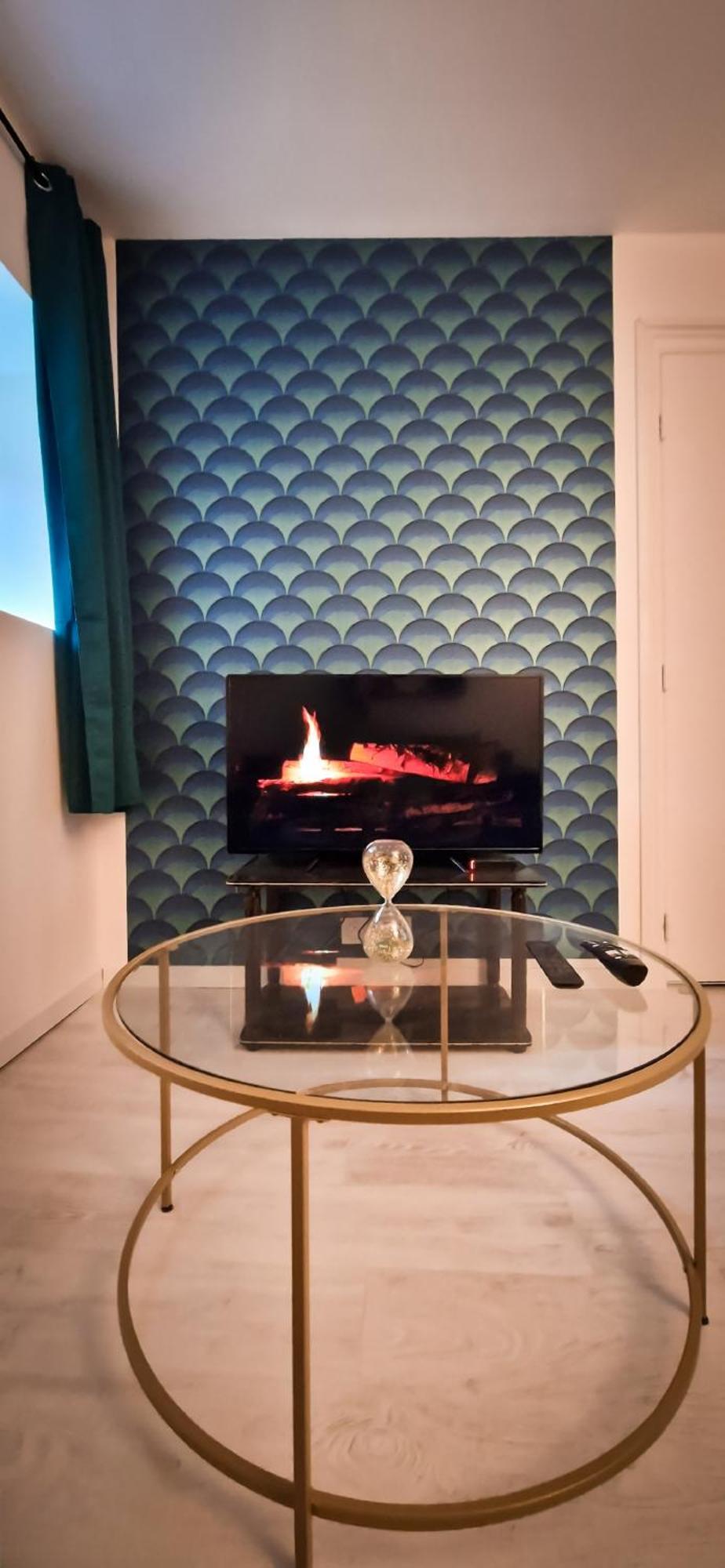 L'Art Deco 3 Etoiles Wifi, Netflix, Disney, Coeur De Bastide Villefranche-de-Rouergue Eksteriør bilde